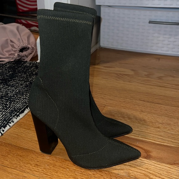 Steve Madden heeled boot - Picture 1 of 5